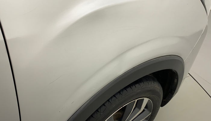2019 Mahindra XUV300 W8 (O) 1.2 PETROL, Petrol, Manual, 75,927 km, Right fender - Minor scratches