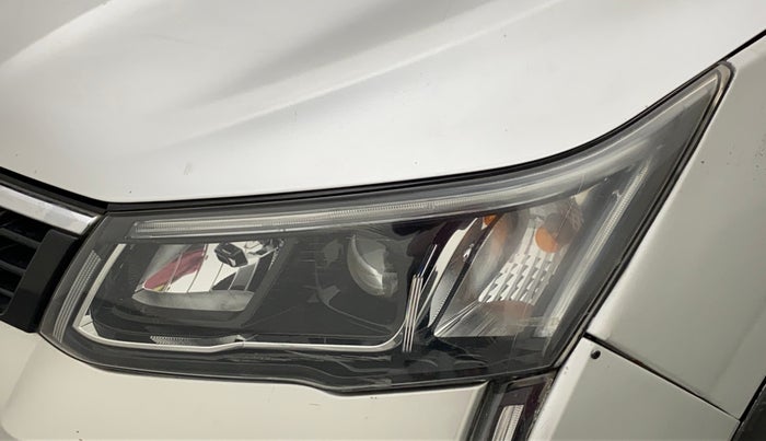 2019 Mahindra XUV300 W8 (O) 1.2 PETROL, Petrol, Manual, 75,927 km, Left headlight - Minor scratches