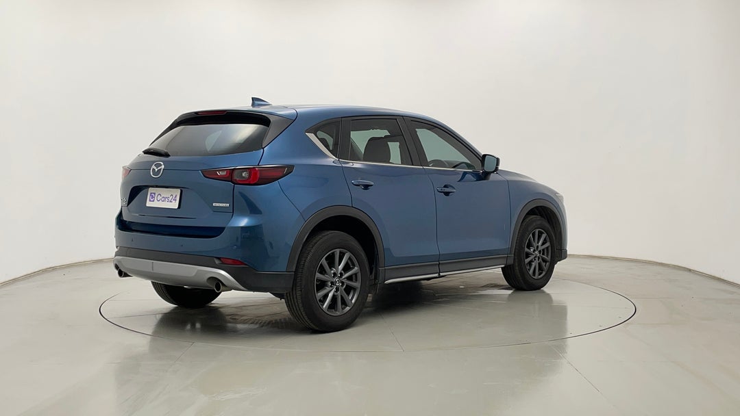 Right Back Diagonal (45- Degree) View