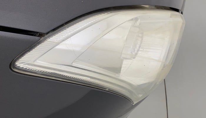 2015 Maruti Swift VXI, Petrol, Manual, 68,656 km, Right headlight - Faded