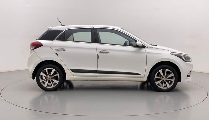 2016 Hyundai Elite i20 ASTA 1.2 (O), Petrol, Manual, 1,01,383 km, Right Side View