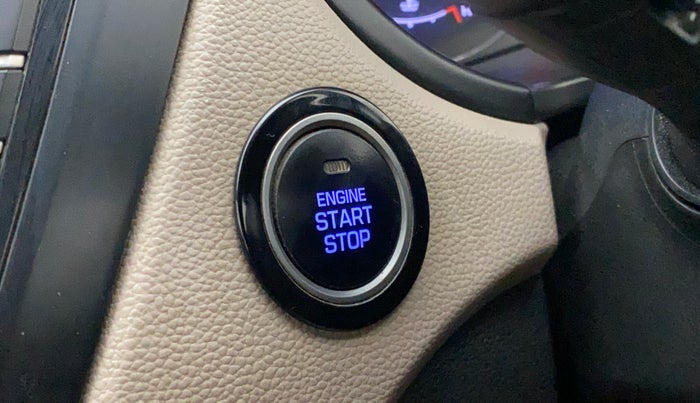 2016 Hyundai Elite i20 ASTA 1.2 (O), Petrol, Manual, 1,01,383 km, Keyless Start/ Stop Button