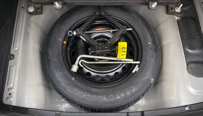 2019 Hyundai Verna 1.6 VTVT SX, CNG, Manual, 82,327 km, Spare Tyre
