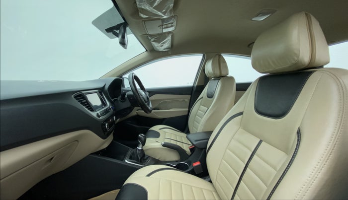 2019 Hyundai Verna 1.6 VTVT SX, CNG, Manual, 82,327 km, Right Side Front Door Cabin