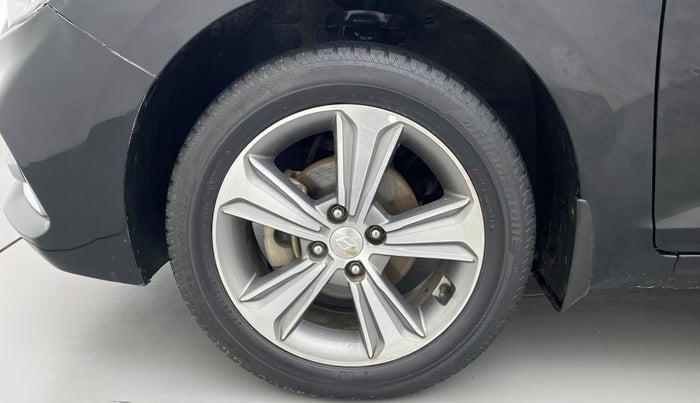 2019 Hyundai Verna 1.6 VTVT SX, CNG, Manual, 82,327 km, Left Front Wheel