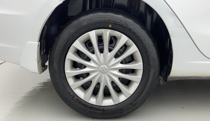 2014 Maruti Ciaz VDI +, Diesel, Manual, 93,408 km, Right Rear Wheel