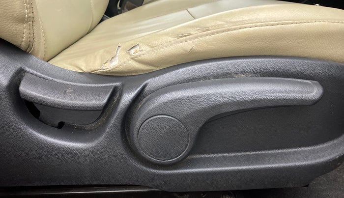 2015 Hyundai Elite i20 ASTA 1.2, Petrol, Manual, 78,330 km, Driver Side Adjustment Panel