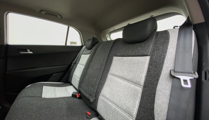 2018 Hyundai Creta 1.6 VTVT SX AUTO, Petrol, Automatic, 45,788 km, Right Side Rear Door Cabin