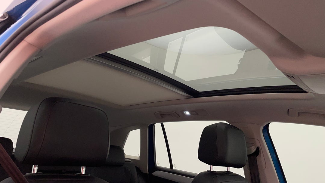 Interior Sunroof/Moonroof