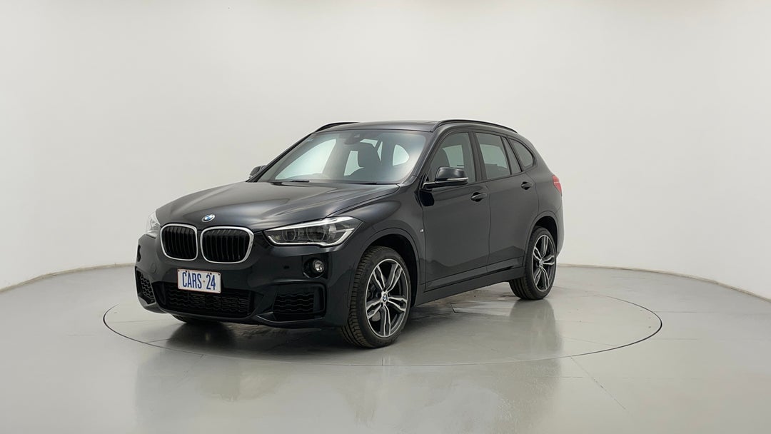 Left Front Diagonal (45- Degree) View