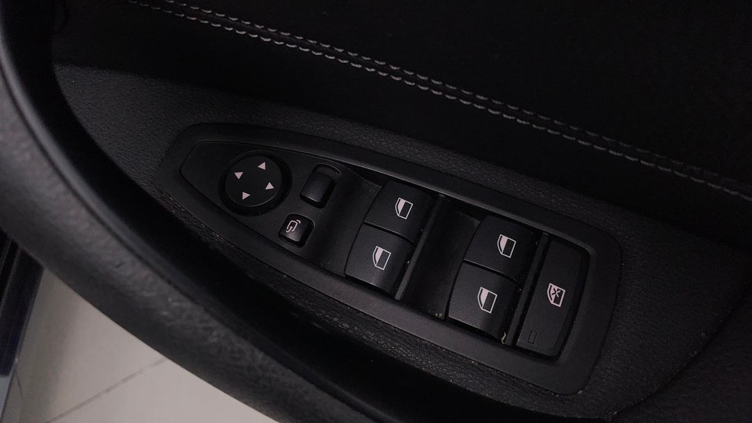 Drivers Side Door Panel Controls