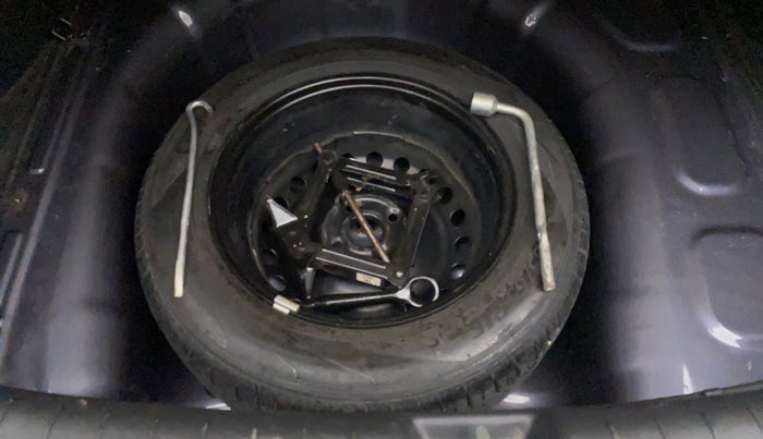 2018 Hyundai Verna 1.6 SX (O) CRDI MT, Diesel, Manual, 55,220 km, Spare Tyre