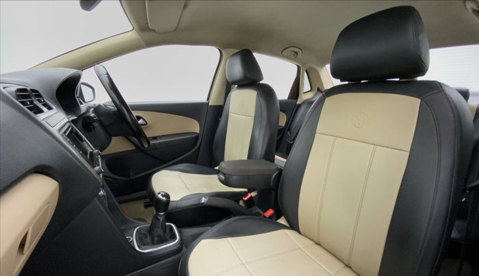 2016 Volkswagen Ameo HIGHLINE 1.2, Petrol, Manual, 64,500 km, Right Side Front Door Cabin