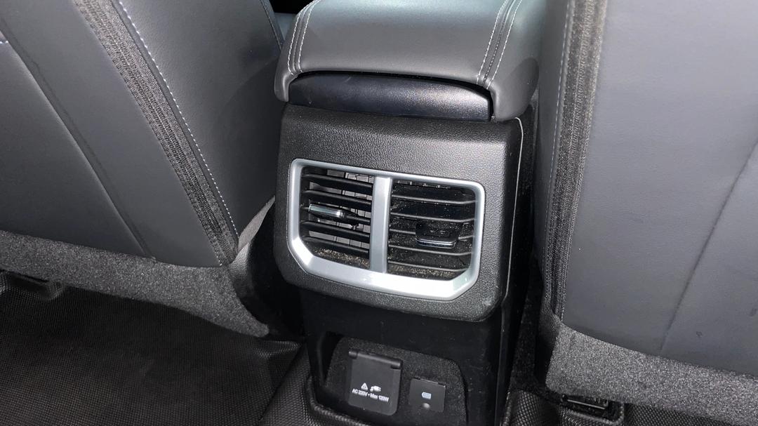 2022 GWM Ute Cannon-l (4x4), Automatic, 71831 km, Rear A/C Vent