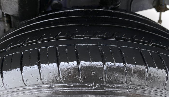 2021 Hyundai VENUE S MT 1.2 KAPPA, Petrol, Manual, 33,455 km, Left Rear Tyre Tread