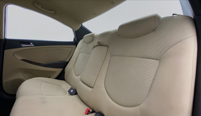 2016 Hyundai Verna FLUIDIC 1.6 VTVT SX AT, Petrol, Automatic, 29,406 km, Right Side Rear Door Cabin