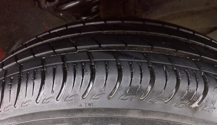 2019 Maruti S PRESSO VXI (O), Petrol, Manual, 7,863 km, Right Front Tyre Tread