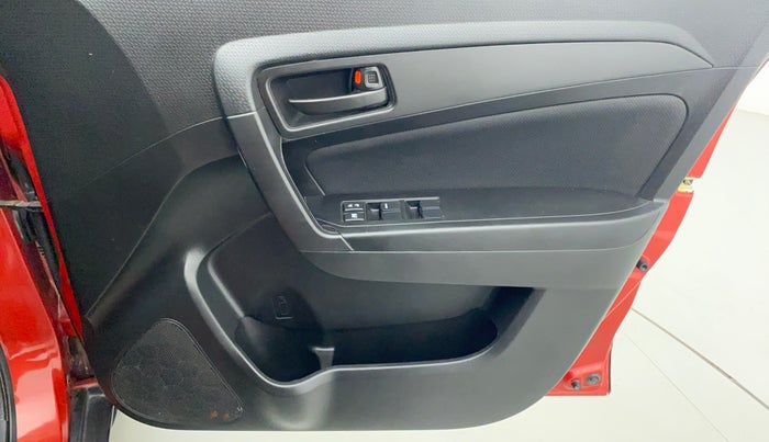 2018 Maruti Vitara Brezza VDI, Diesel, Manual, 52,765 km, Driver Side Door Panels Controls
