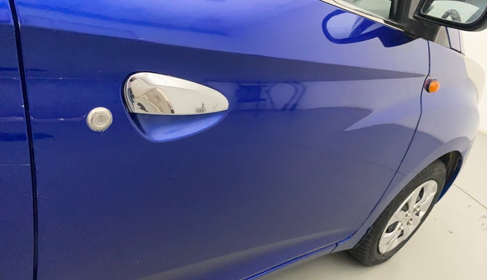2015 Hyundai Eon MAGNA +, Petrol, Manual, 49,908 km, Driver-side door - Paint has faded