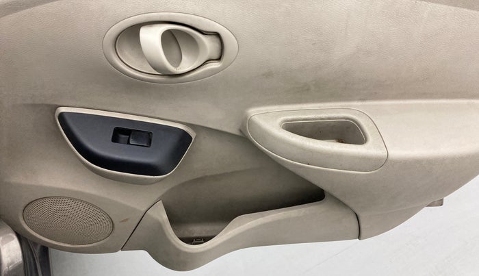 2016 Datsun Go Plus T, Petrol, Manual, 75,914 km, Driver Side Door Panels Control