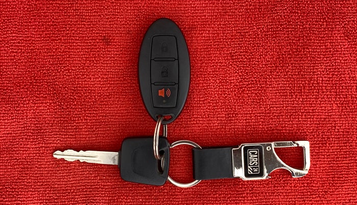 2016 Datsun Go Plus T, Petrol, Manual, 75,914 km, Key Close Up