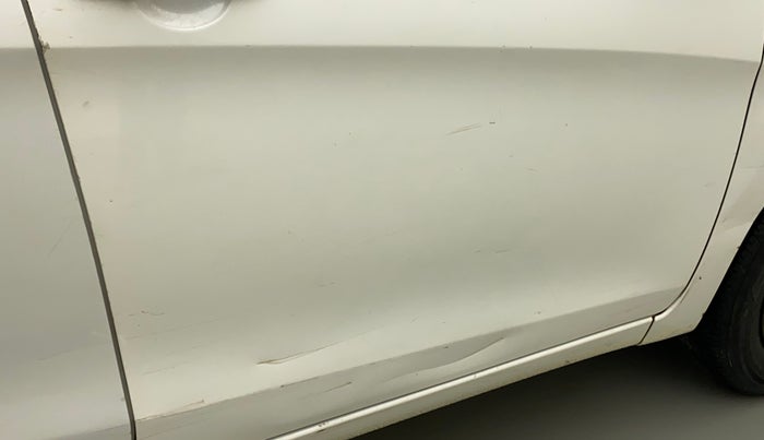 2017 Maruti Celerio VXI, Petrol, Manual, 1,18,486 km, Driver-side door - Minor scratches