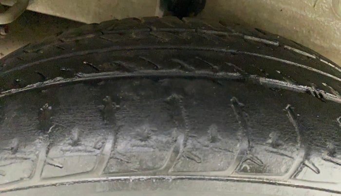 2017 Maruti Celerio VXI, Petrol, Manual, 1,18,591 km, Right Rear Tyre Tread