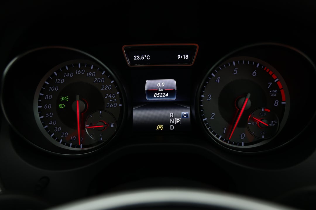 2016 Mercedes-benz GLA 180, Automatic, 85224 km, Odometer View