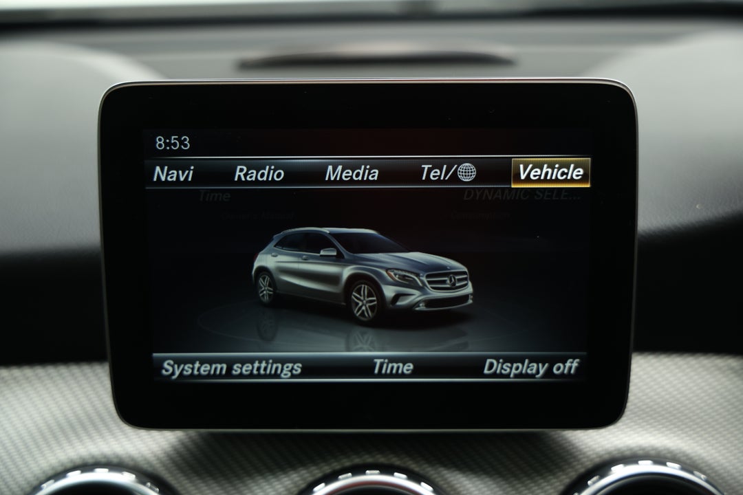 2016 Mercedes-benz GLA 180, Automatic, 85224 km, Infotainment System