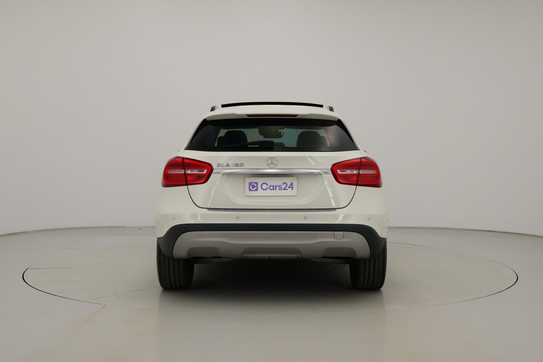 2016 Mercedes-benz GLA 180, Automatic, 85224 km, Back/Rear View