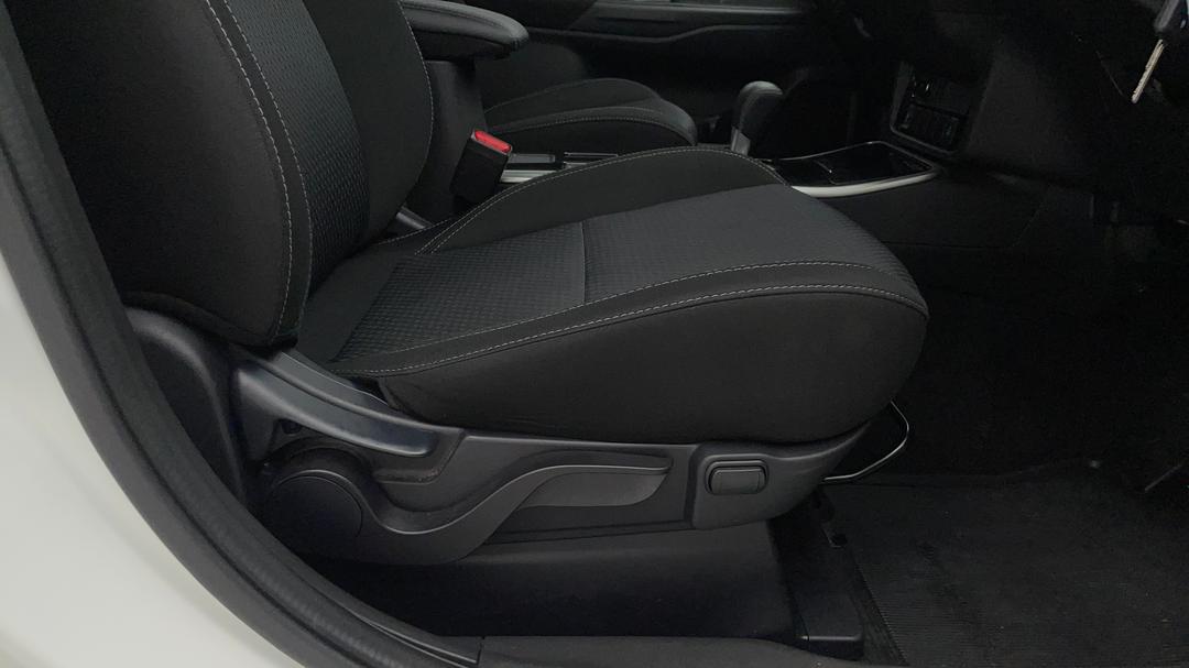 2020 Mitsubishi Outlander Es 5 Seat (2wd), Automatic, 29476 km, Drivers Side Adjustment Panel