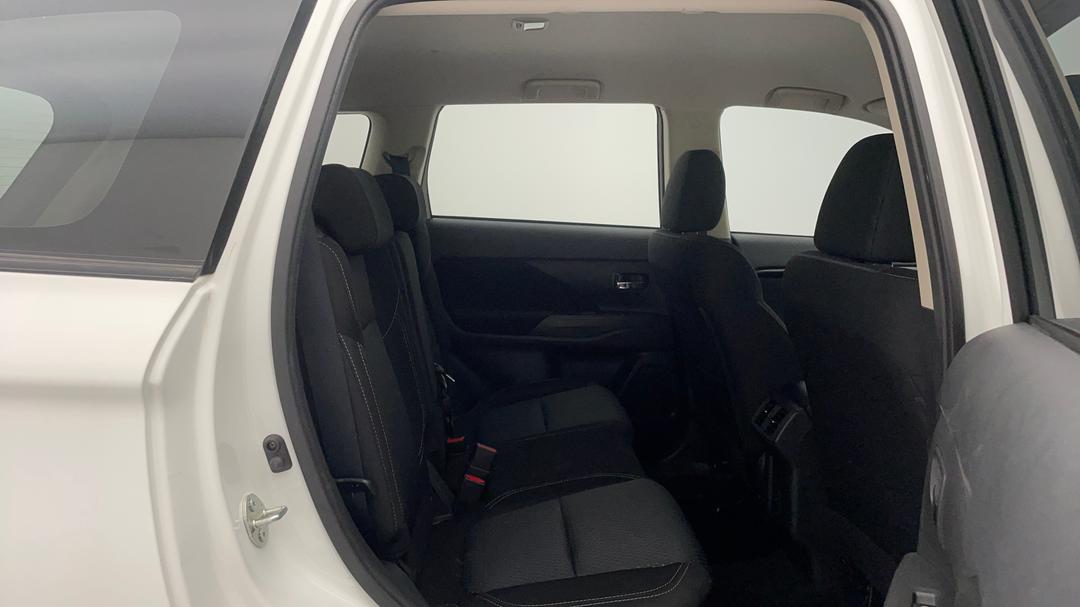 2020 Mitsubishi Outlander Es 5 Seat (2wd), Automatic, 29476 km, Right Side Rear Door Cabin View