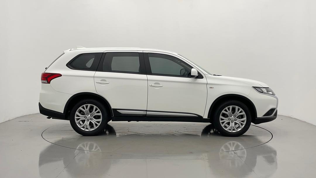 2020 Mitsubishi Outlander Es 5 Seat (2wd), Automatic, 29476 km, Right Side View