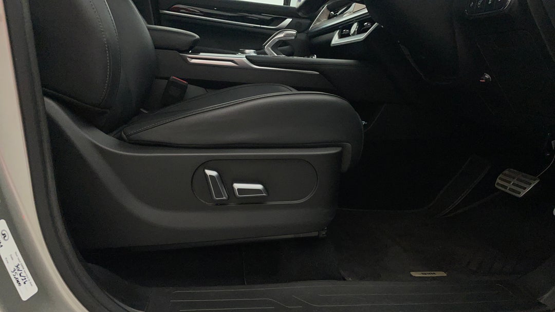 Drivers Side Adjustment Panel