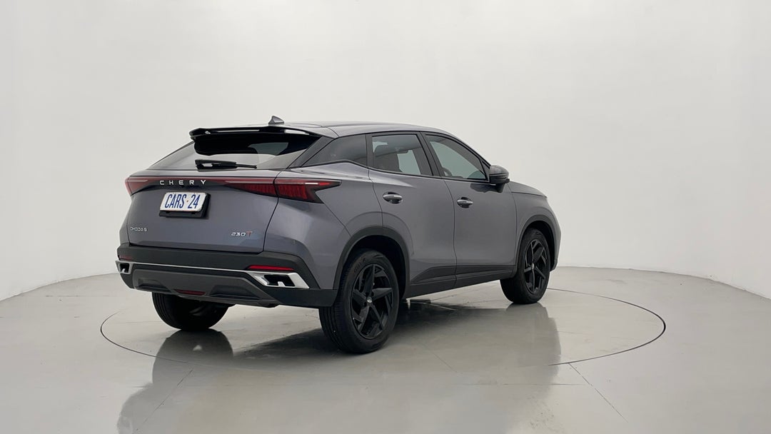 Right Back Diagonal (45- Degree) View