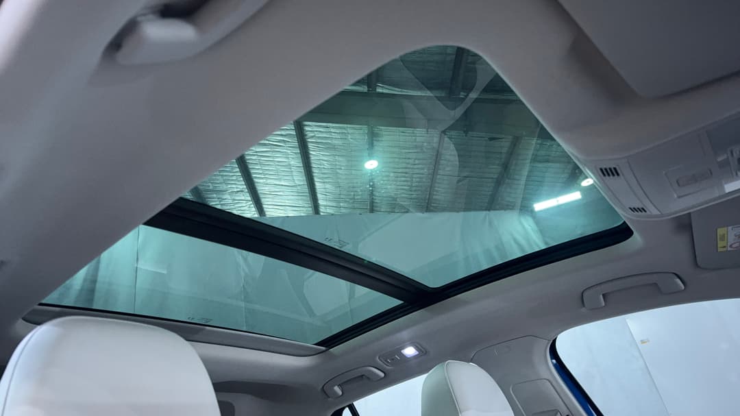 Interior Sunroof/Moonroof