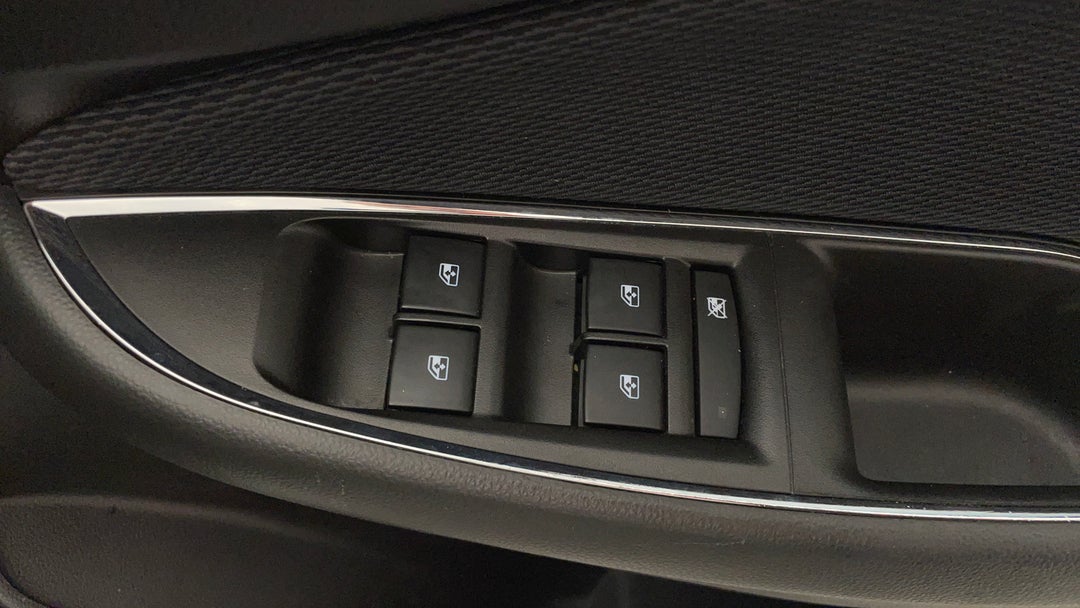 2017 Holden Astra Lt, Automatic, 124860 km, Drivers Side Door Panel Controls