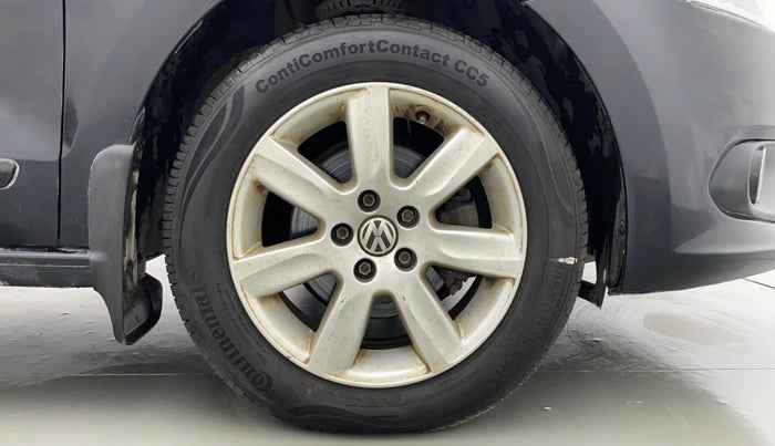 2011 Volkswagen Vento HIGHLINE PETROL, Petrol, Manual, 16,963 km, Right Front Wheel