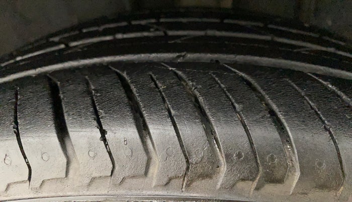 2021 Nissan MAGNITE XV PREMIUM, Petrol, Manual, 12,654 km, Left Rear Tyre Tread