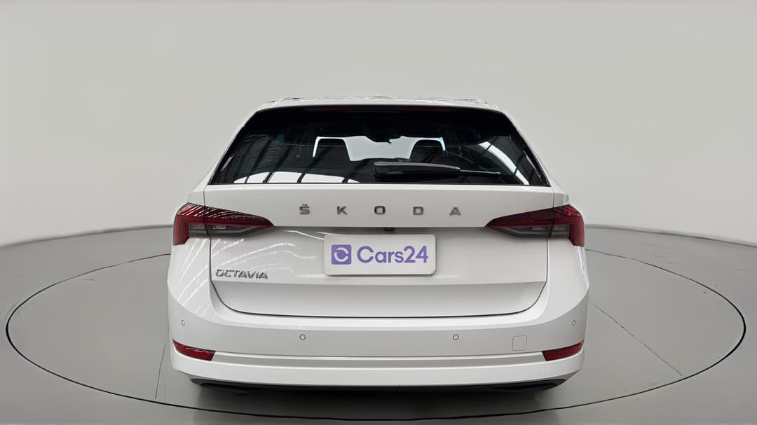 2022 SKODA Octavia Limited Edition, Automatic, 39048 km, Back/Rear View