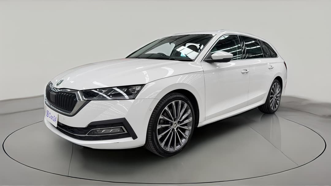 2022 SKODA Octavia Limited Edition, Automatic, 39048 km, Left Front Diagonal (45- Degree) View