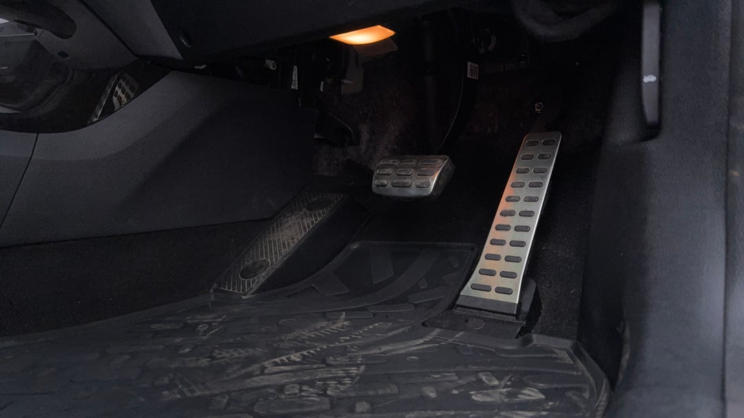 Pedals and Footmat