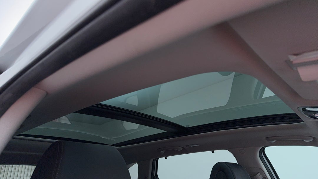 Interior Sunroof/Moonroof