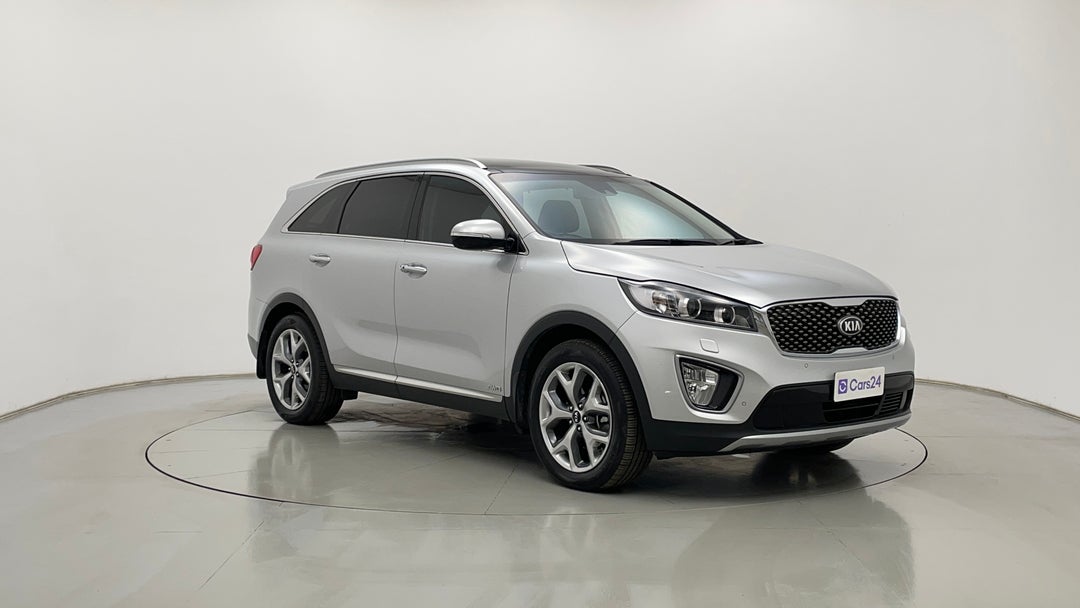 Right Front Diagonal (45- Degree) View