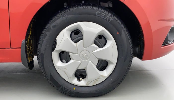 2017 Tata Tiago XT 1.05 REVOTORQ, Diesel, Manual, 92,134 km, Right Front Wheel