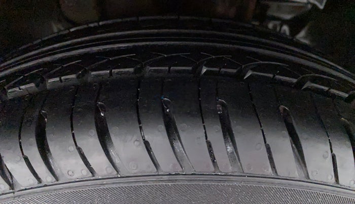 2017 Tata Tiago XT 1.05 REVOTORQ, Diesel, Manual, 92,134 km, Left Front Tyre Tread