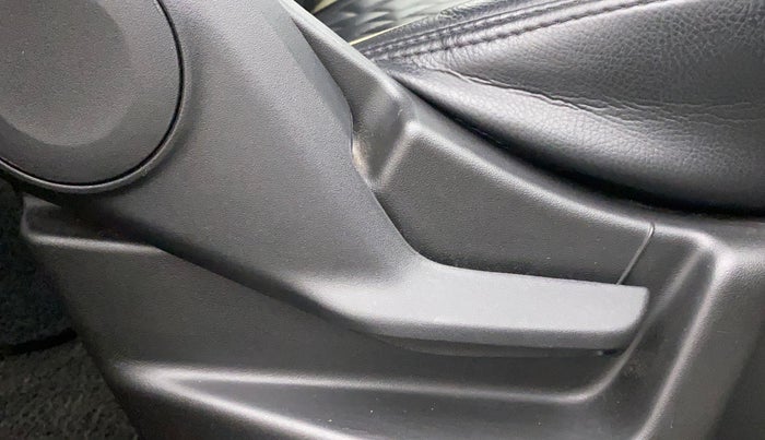 2021 Maruti New Wagon-R ZXI 1.2 AMT, Petrol, Automatic, 9,891 km, Driver Side Adjustment Panel