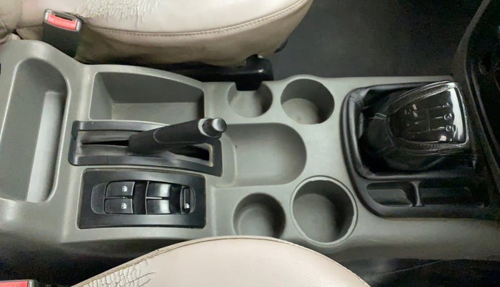 2012 Mahindra Scorpio LX BS III, Diesel, Manual, 84,884 km, Gear Lever