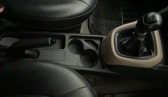 2015 Hyundai Xcent BASE 1.2, Petrol, Manual, 42,895 km, Gear Lever
