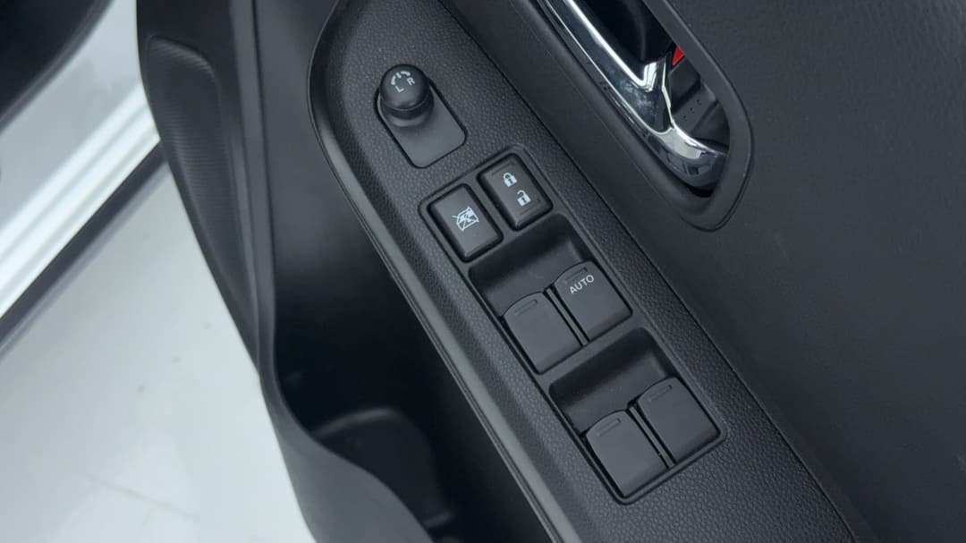 2021 Suzuki Ignis Glx, Automatic, 6307 km, Drivers Side Door Panel Controls